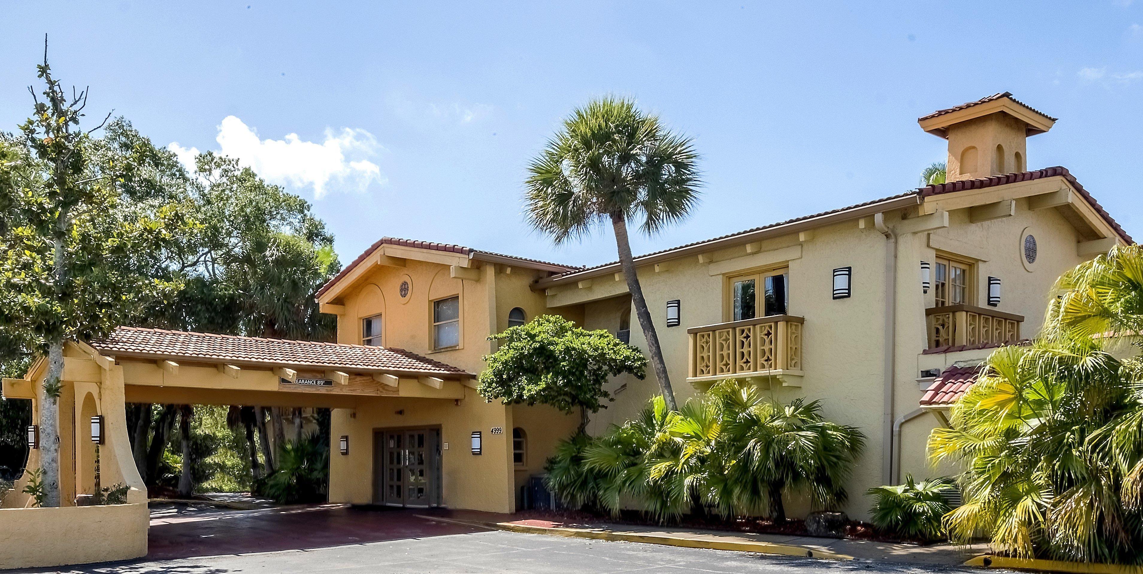 Red Roof Inn Tampa Bay - St. Petersburg Bagian luar foto