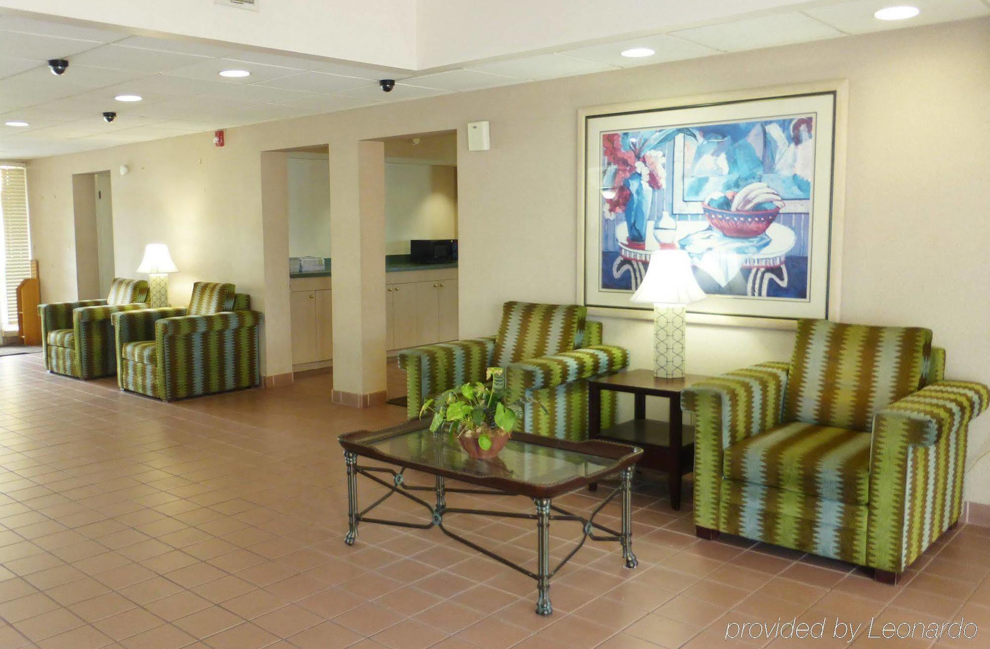 Red Roof Inn Tampa Bay - St. Petersburg Bagian luar foto